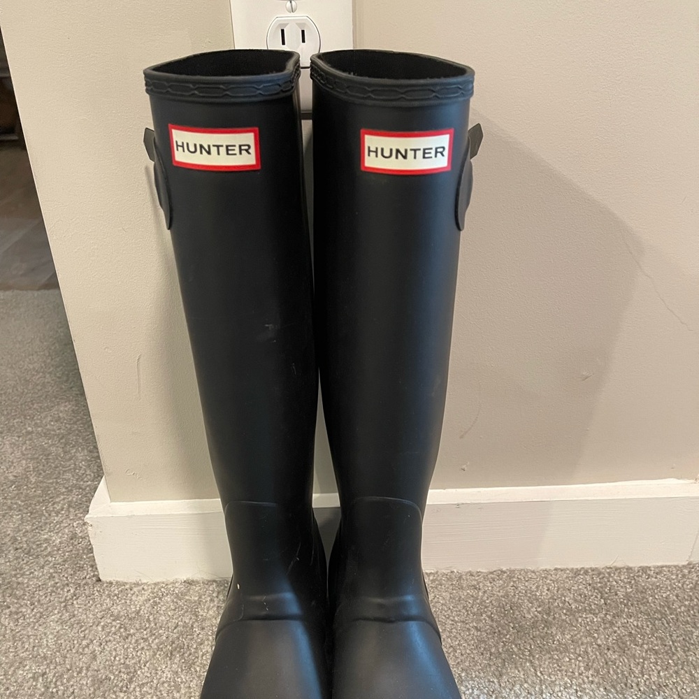 Black Hunter rain boots